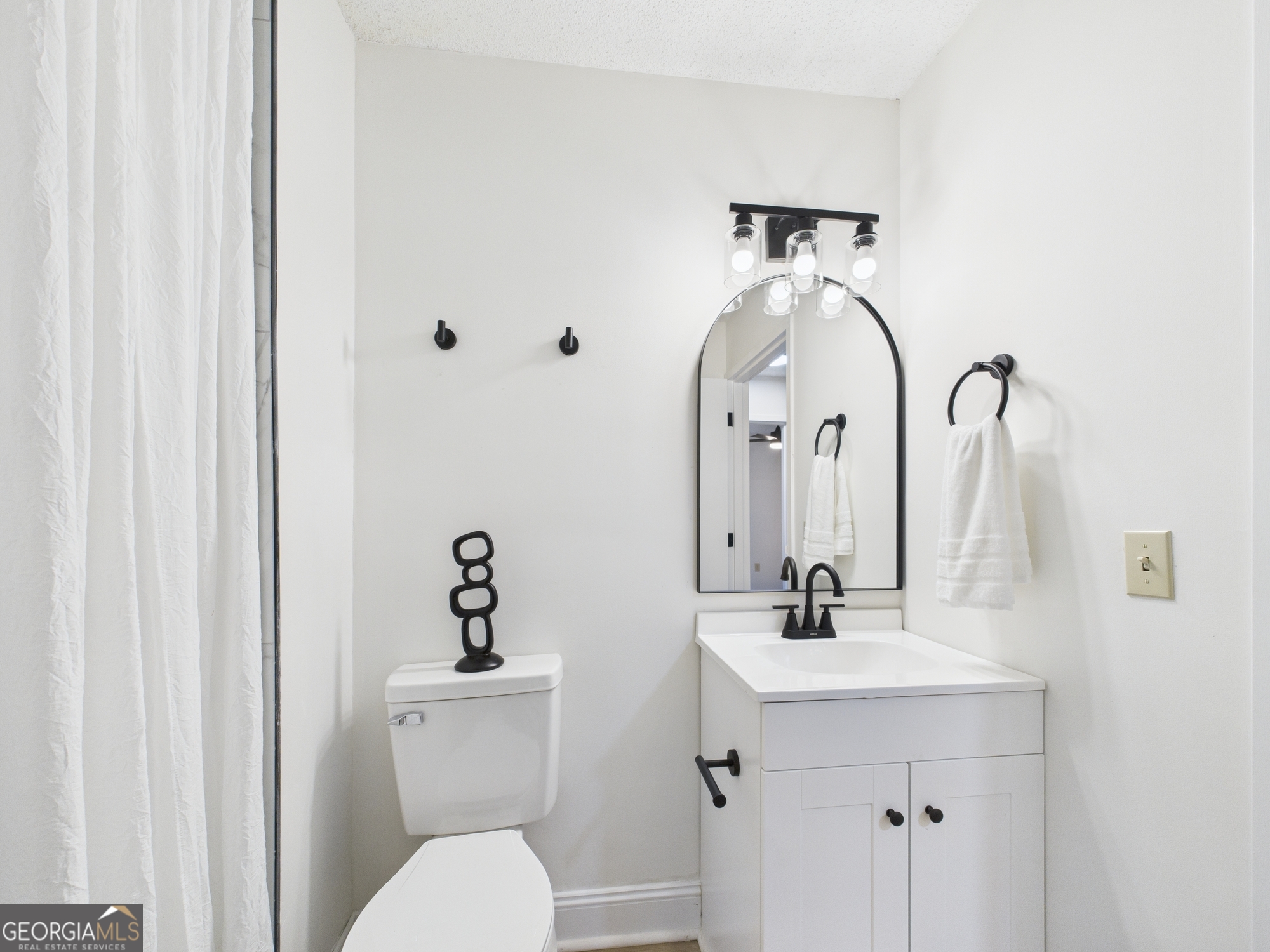 Bellevue Villa Crest - Residential