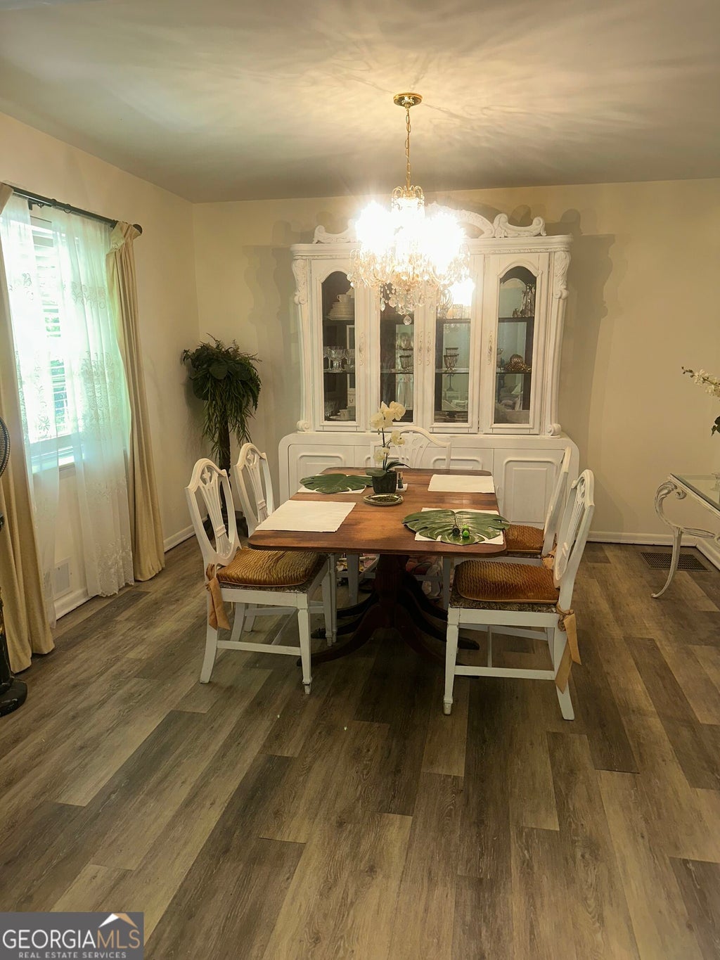 Photo of 453 Oakland Drive, Gainesville, GA 30501 (MLS # 10844160)