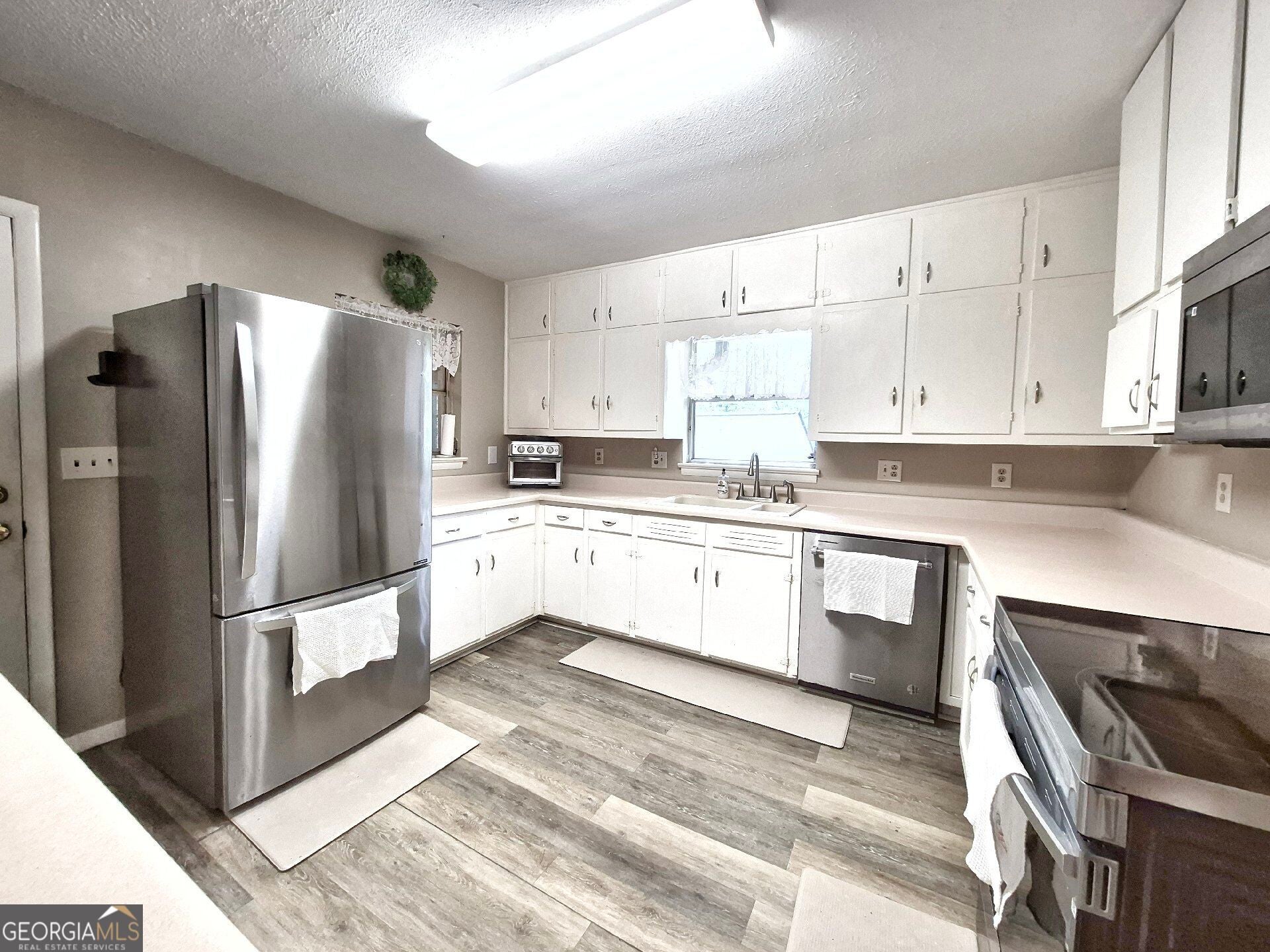 453 Oakland DR