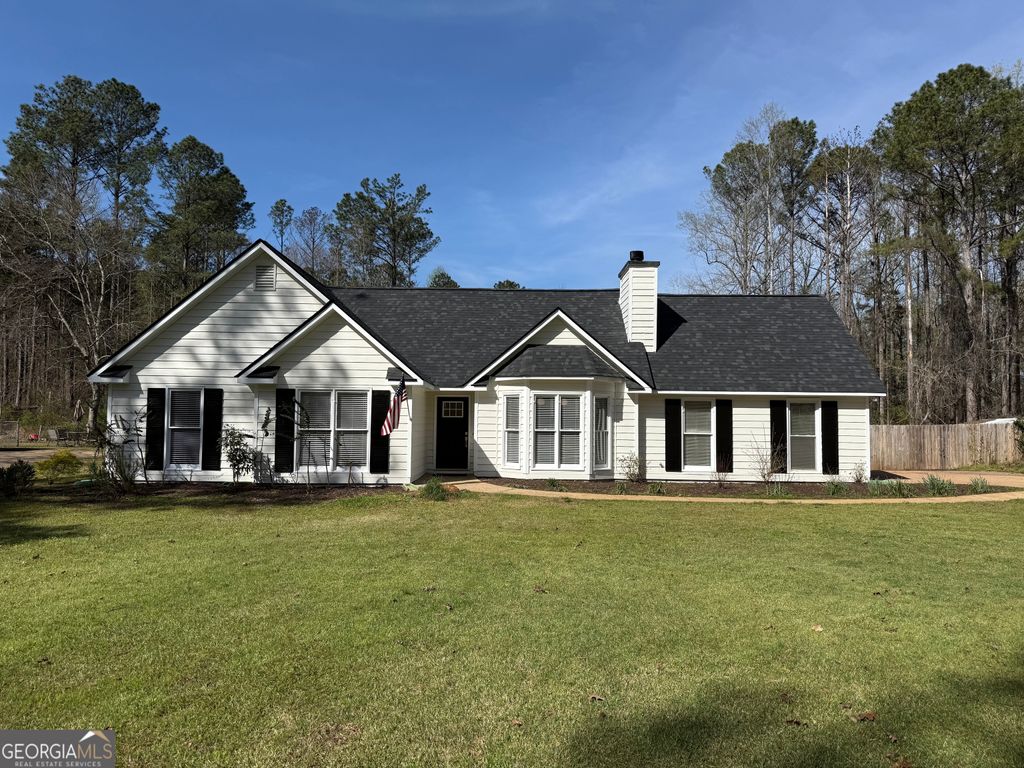 Photo of 146 Jeb Stuart Drive, Newnan, GA 30265 (MLS # 10710552)