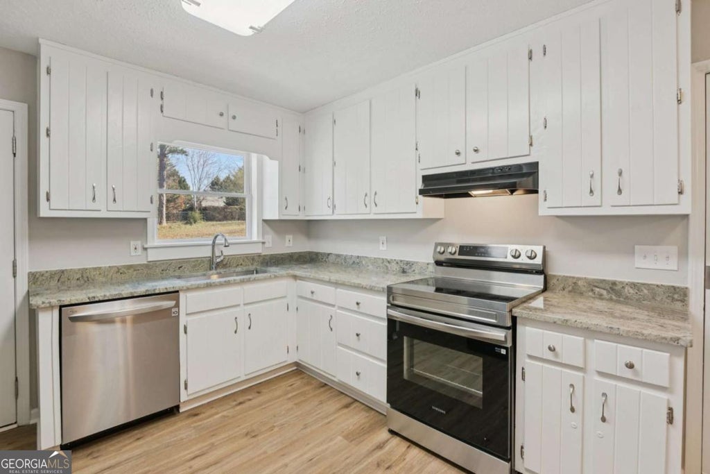 Photo of 125 Sweet Bay Lane, Carrollton, GA 30116 (MLS # 10779781)