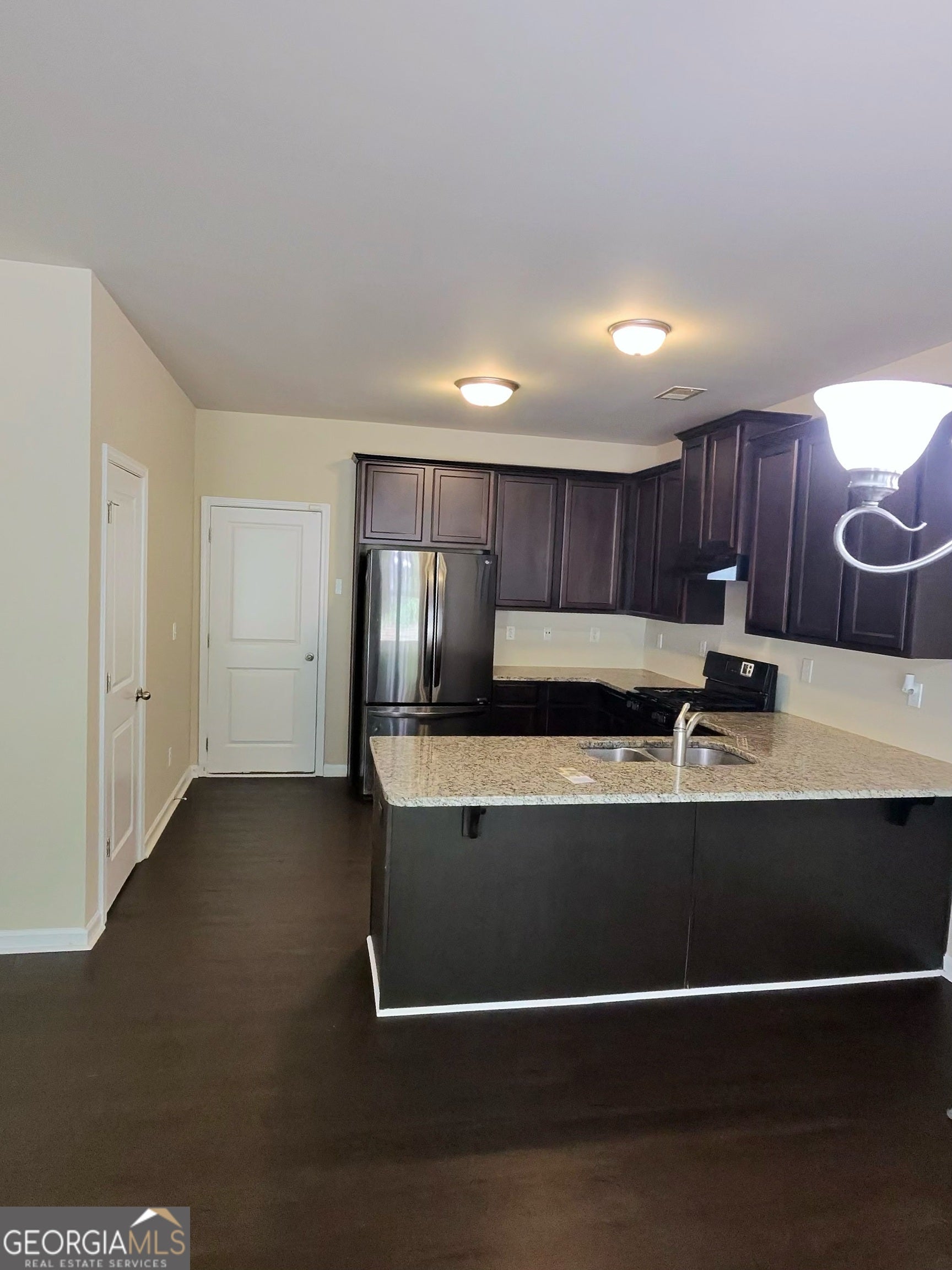 107 Worthing LN