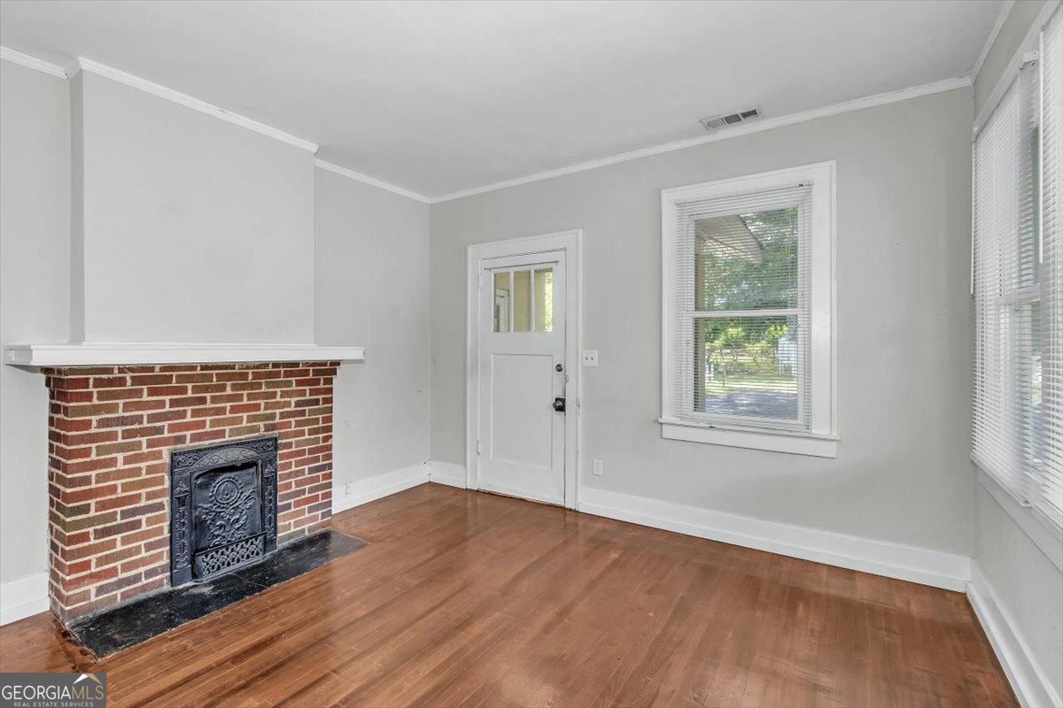 1926 Howard AVE