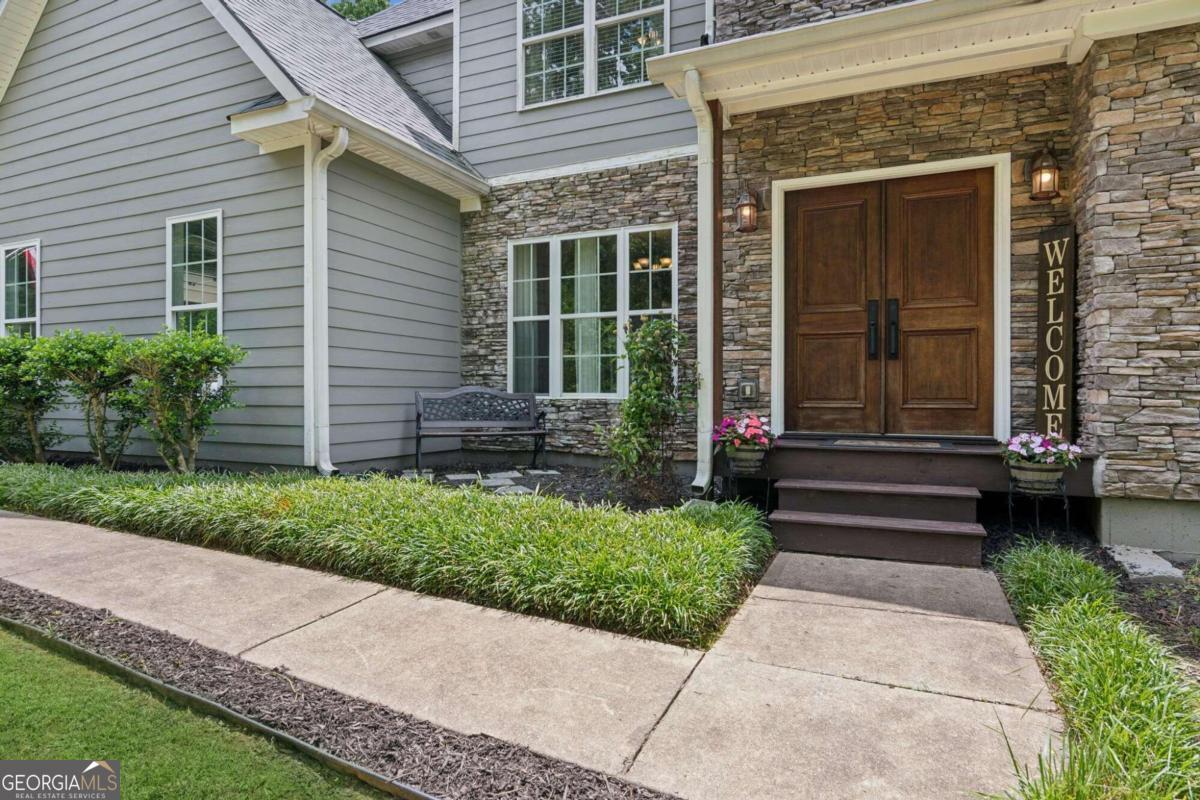 40 Oak Ridge LN