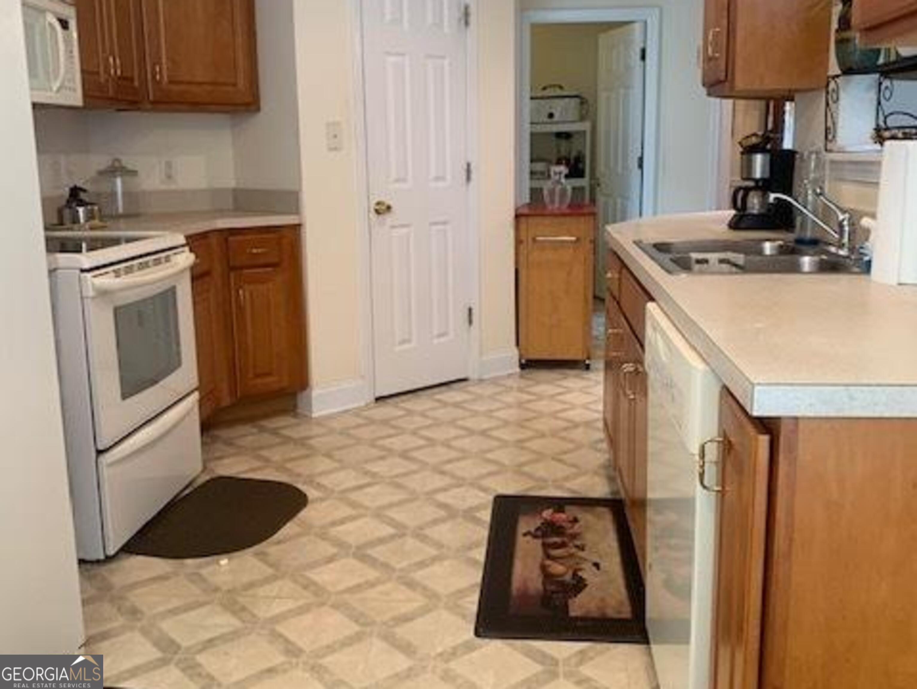 Athens, Georgia 30605, United States, 5 Bedrooms Bedrooms, ,3 BathroomsBathrooms,Residential,Active,114538