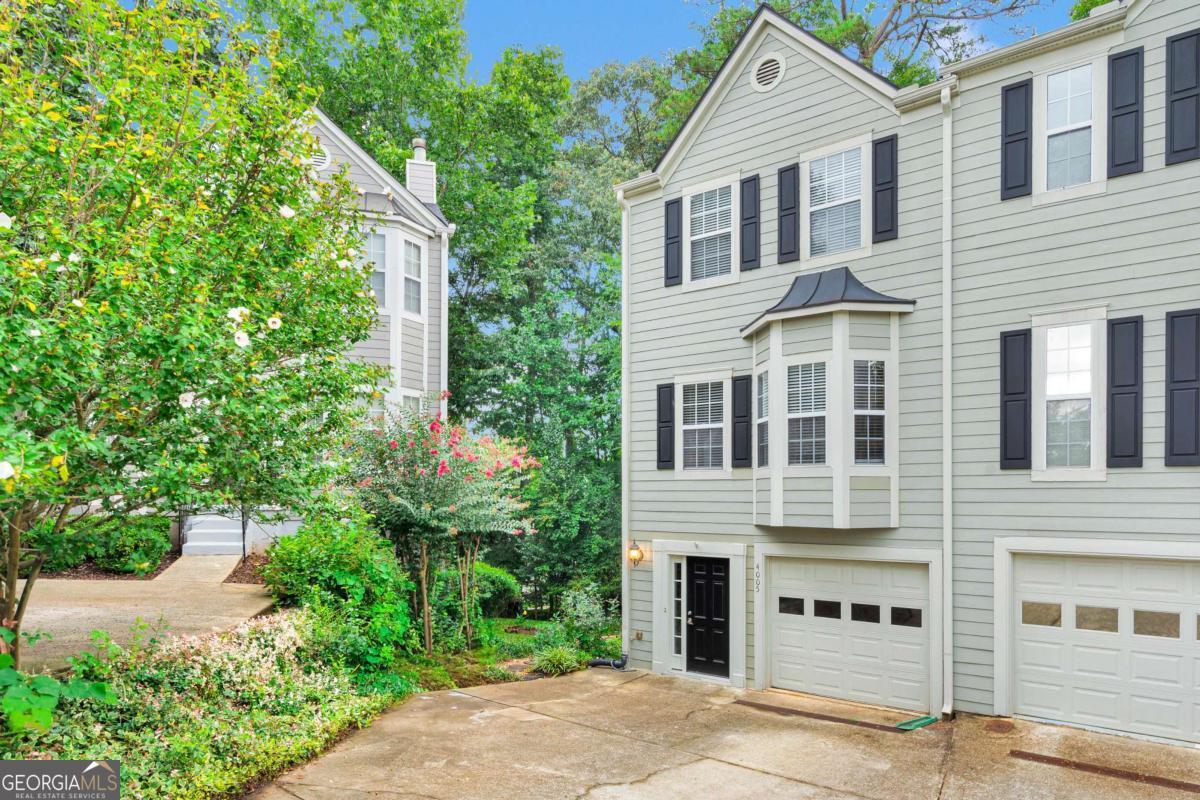 4005 Spring Cove DR