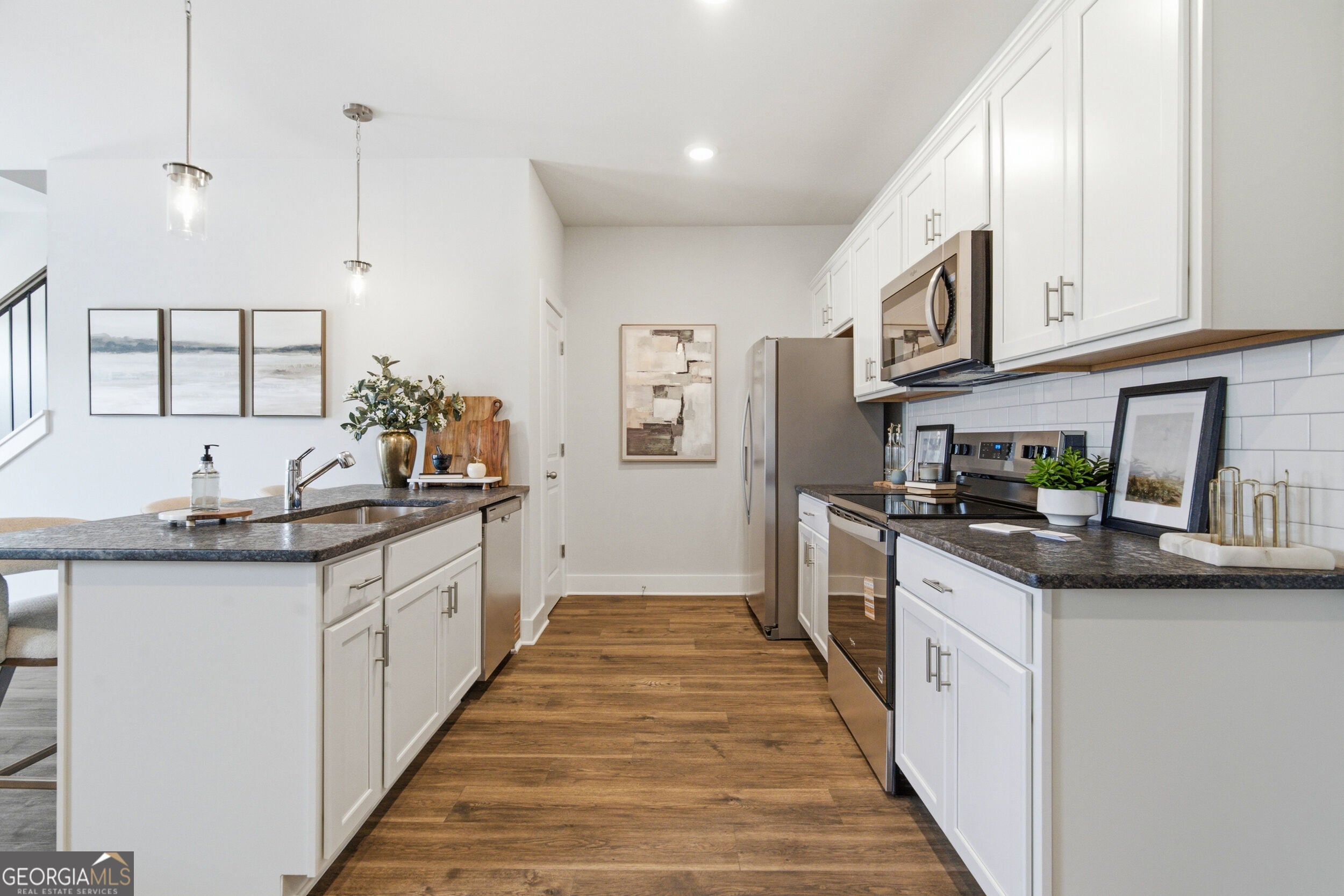 143 Chastain DR