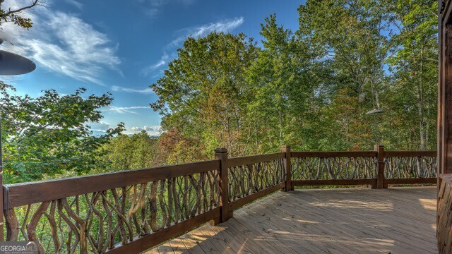 348 Lookout Trail
