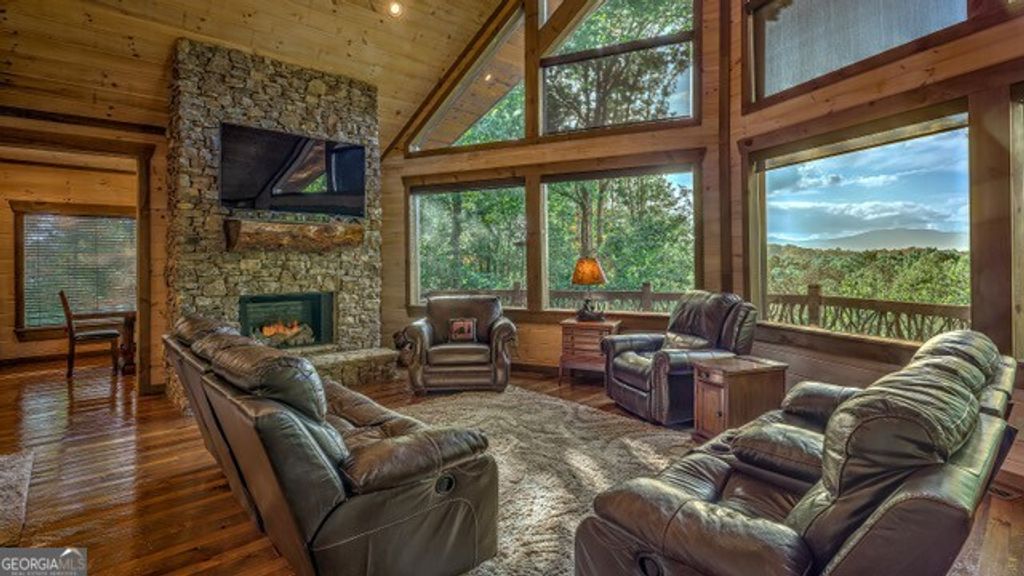 Photo of 348 Lookout Trl, Mineral Bluff, GA 30559 (MLS # 10705712)