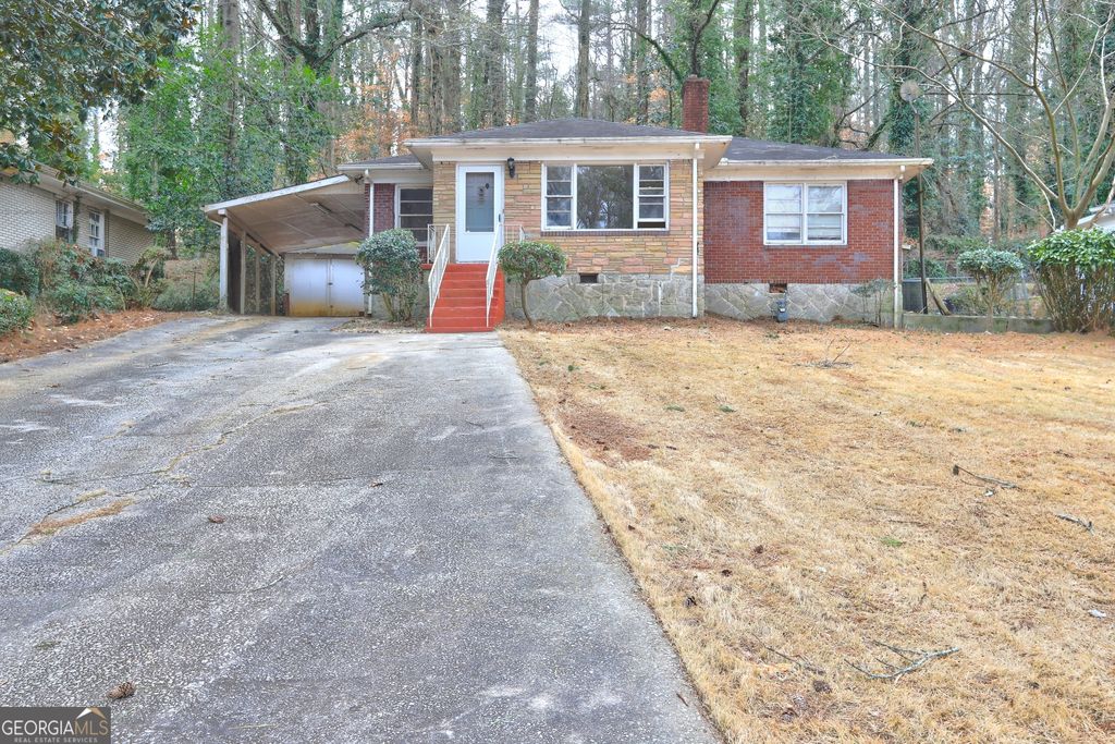 Photo of 2200 Beecher Circle SW, Atlanta, GA 30311 (MLS # 10686302)