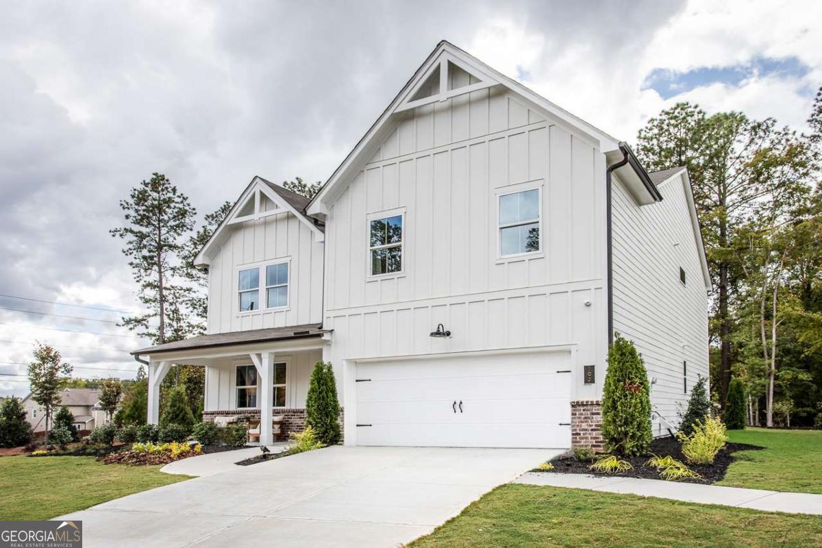 319 Willam Gossett DR 44B