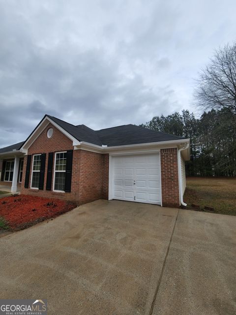 Photo of 4740 Brookwood View, Atlanta, GA 30349 (MLS # 10706014)