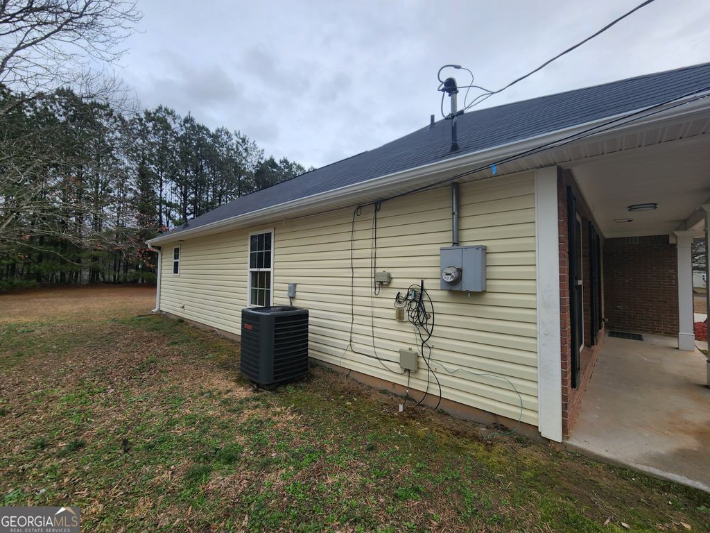 Photo of 4740 Brookwood View, Atlanta, GA 30349 (MLS # 10706014)