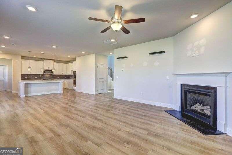 188 Blue Iris CT