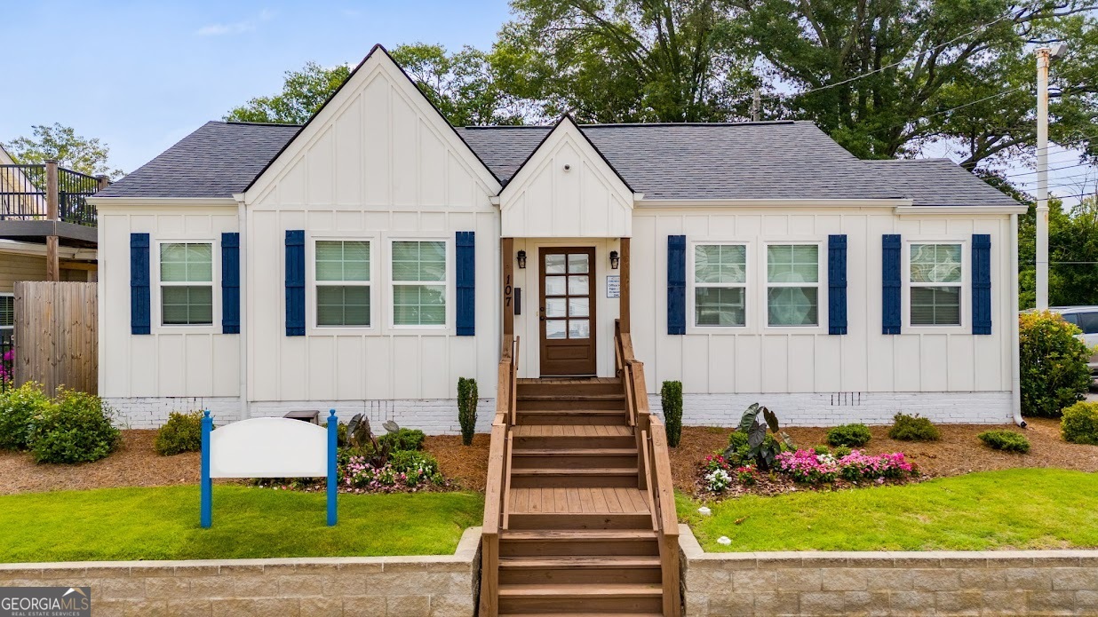 Located in the heart of downtown Carrollton, this beautifully renovated 3-bedroom, 2-bathroom home is just one block from Adamson Square, close enough to walk, and almost close enough to see it from the front door! Currently being used as an office, this property offers flexibility and charm, making it an ideal space for living or working. Inside, you're greeted by stunning hardwood floors that flow throughout the home. The updated kitchen features quartz countertops, a stylish tile backsplash, and stainless steel appliances. The spacious owner's suite boasts a double vanity, walk-in tile shower, and a luxurious freestanding tub. The second bathroom blends character and modern design with original exposed brick and classic subway tile. This is a rare opportunity to own a prime piece of downtown Carrollton!