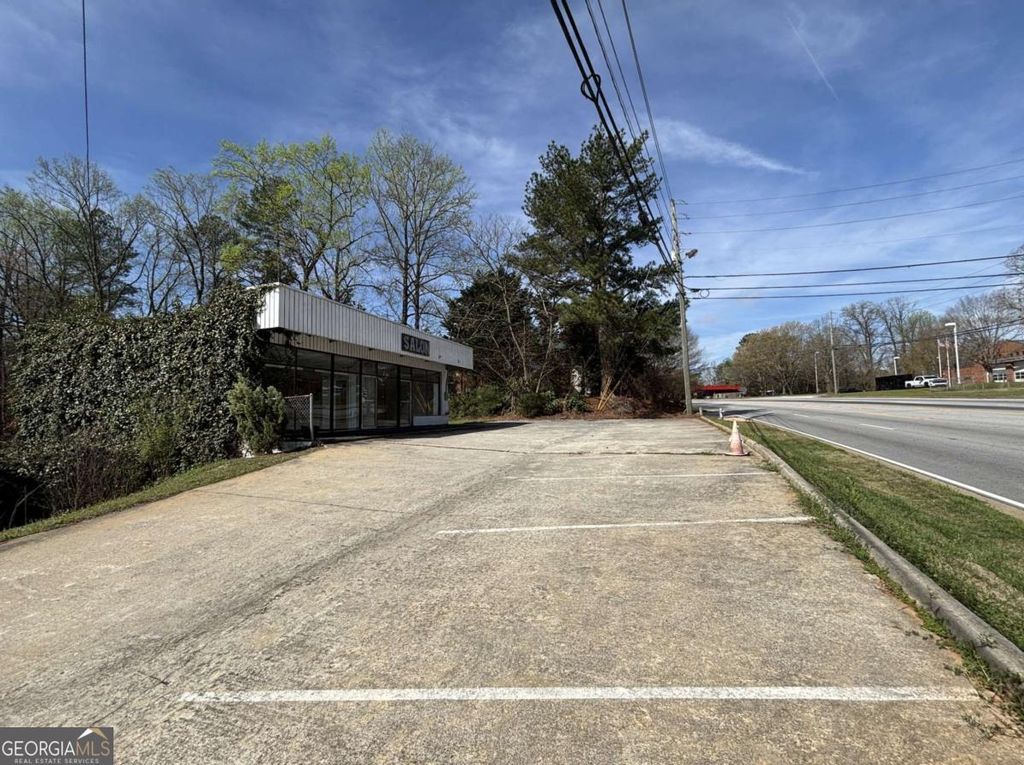 Photo of 488 Veterans Memorial Highway SE, Mableton, GA 30126 (MLS # 10711503)