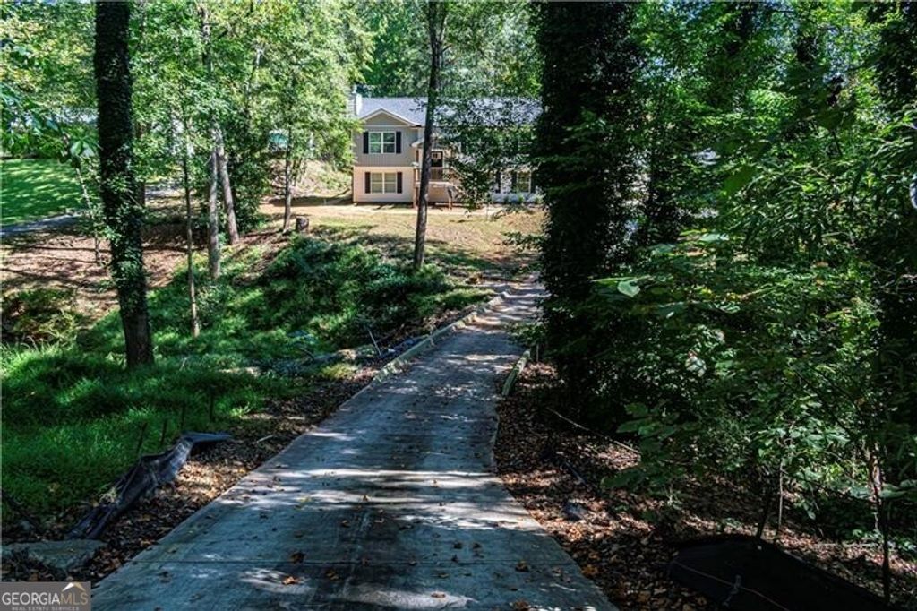 Photo of 3336 Donna Way, Gainesville, GA 30504 (MLS # 10689579)