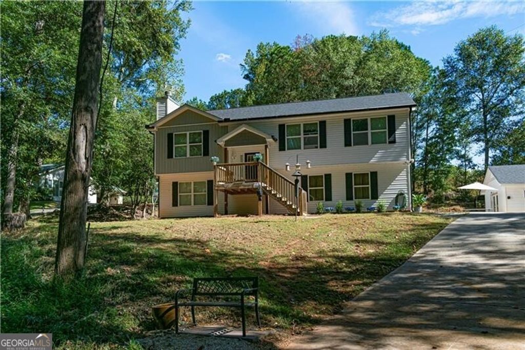 Photo of 3336 Donna Way, Gainesville, GA 30504 (MLS # 10689579)