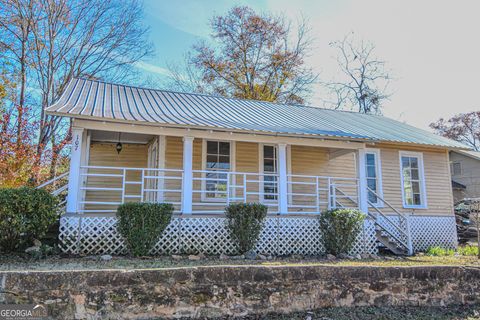 A home in Thomaston