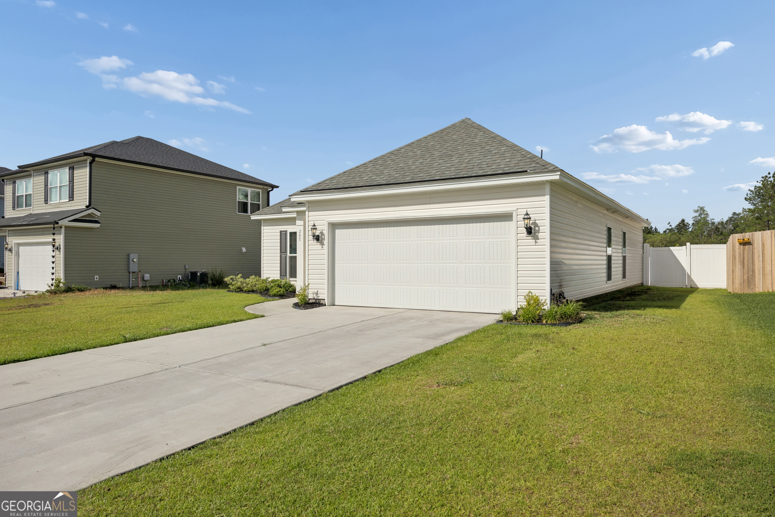 207 Alyssa AVE