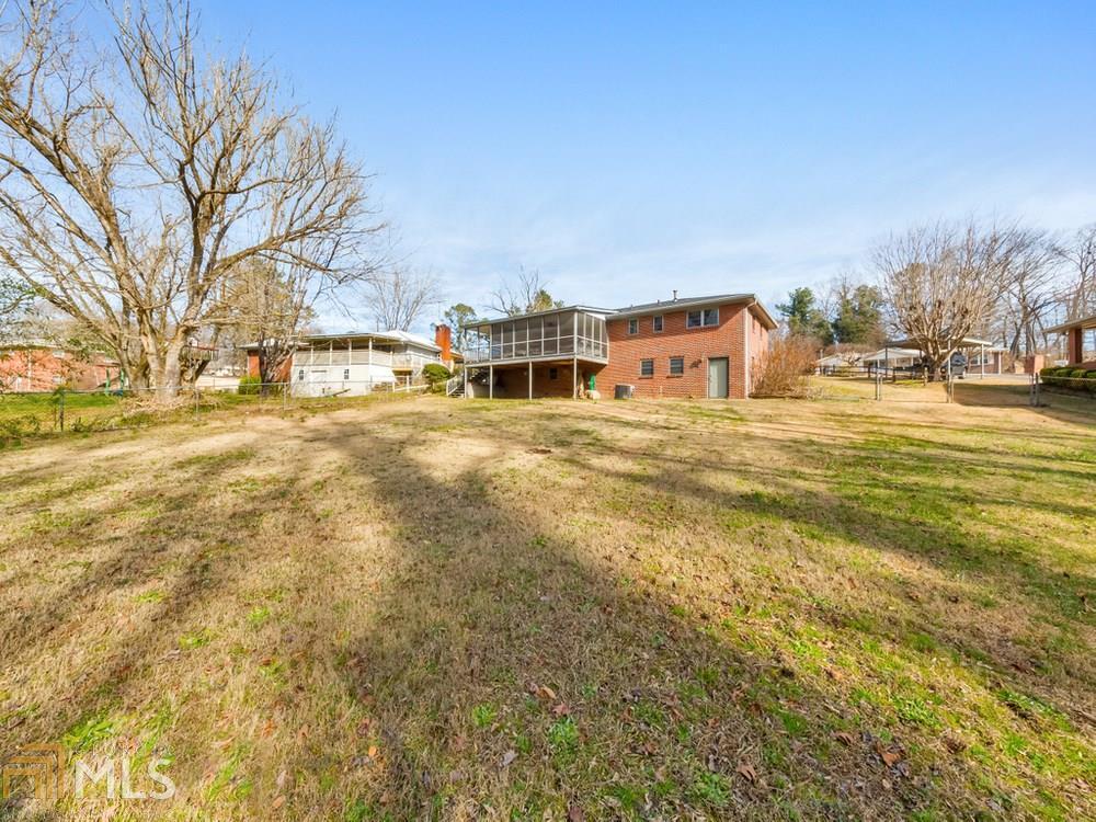 Thompson Heights - Residential