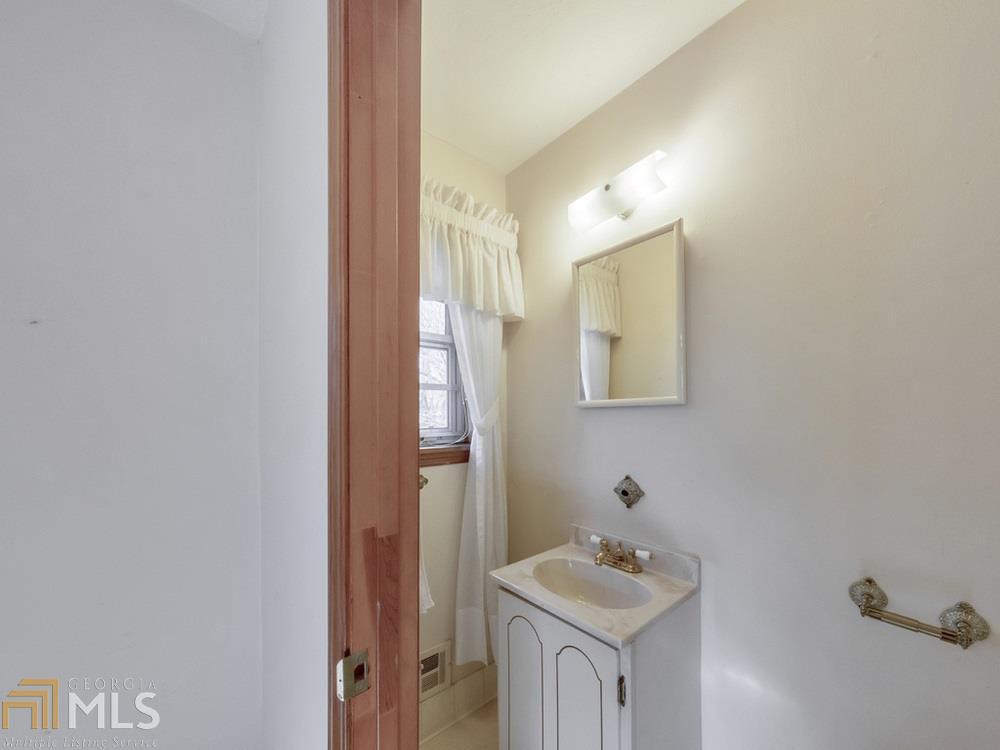 Thompson Heights - Residential