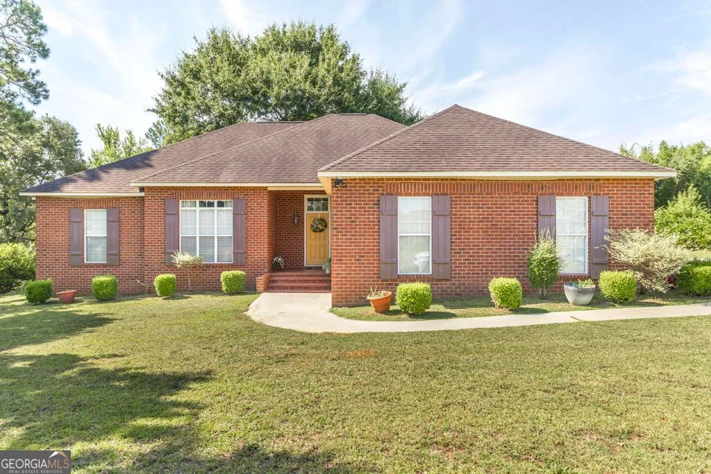 201 Foxridge Drive
