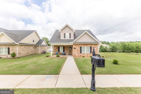 309 Charles Gray BLVD Perry GA 31069