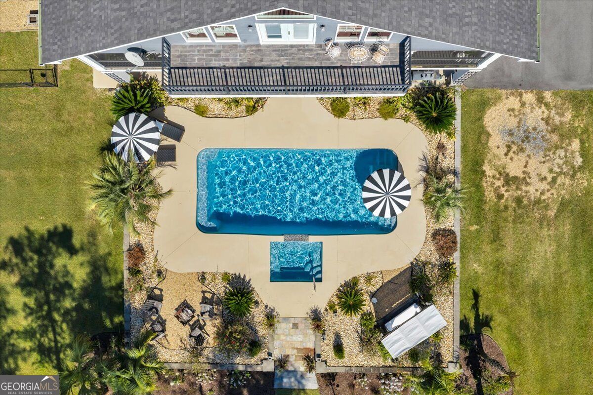 119 N Cedar Creek RD