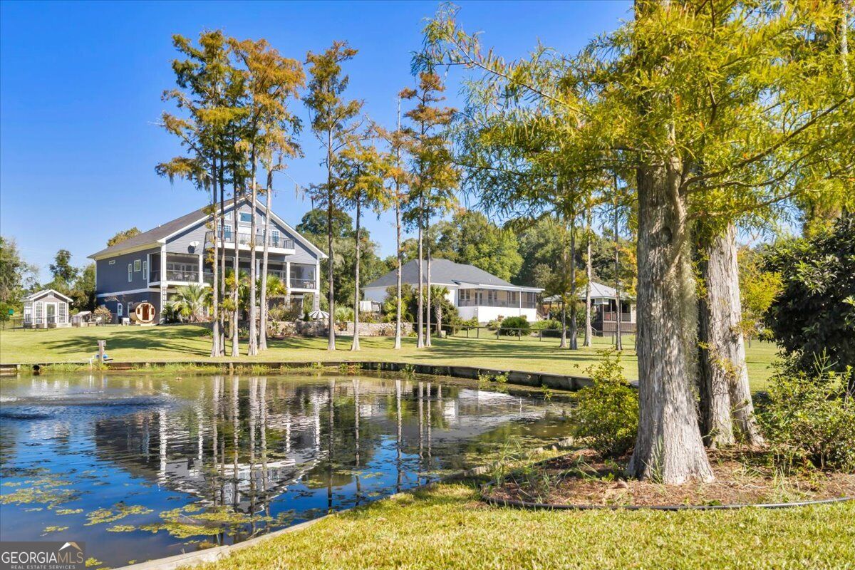 119 N Cedar Creek RD