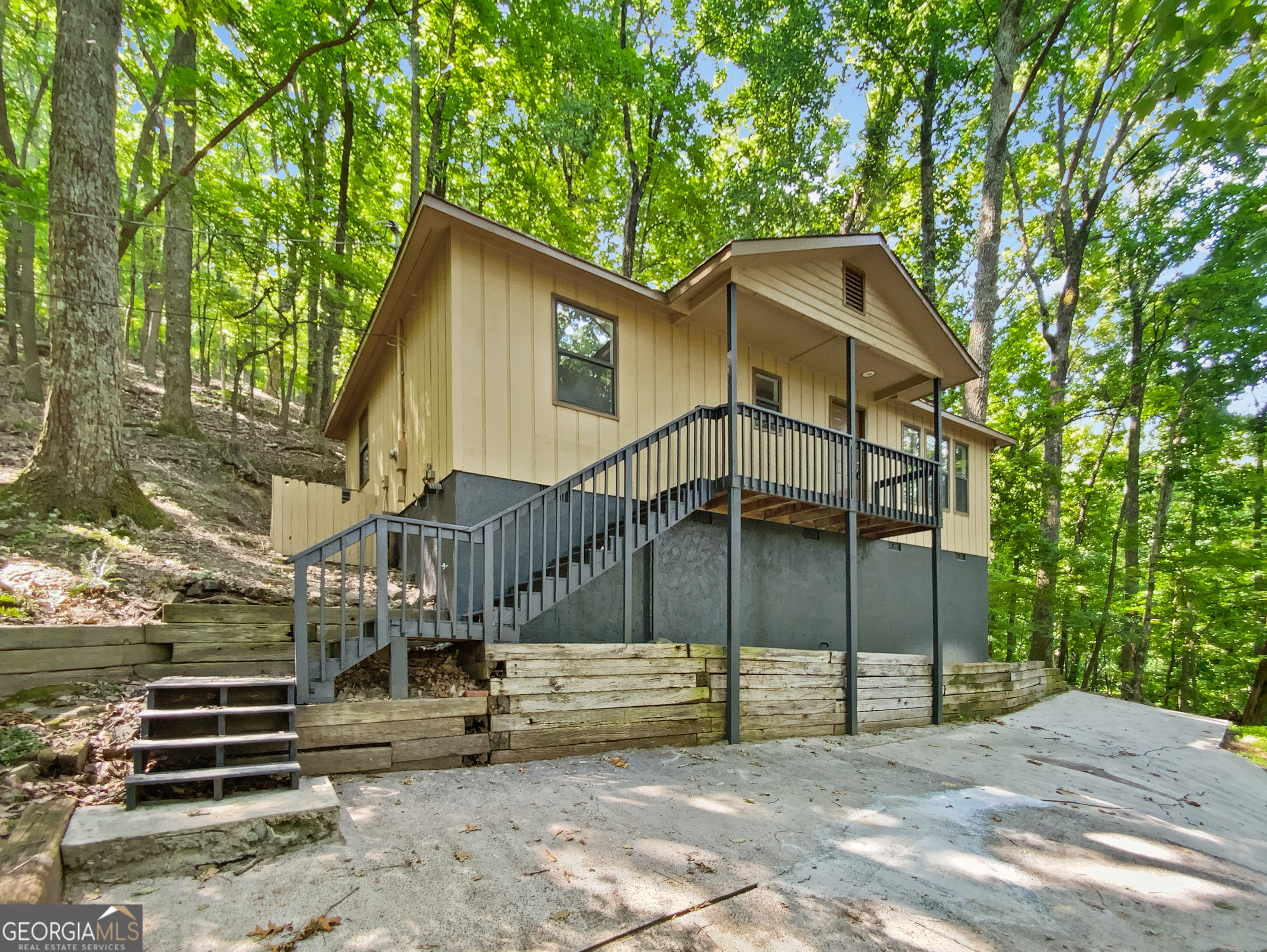 764 Chestnut Cove TRL
