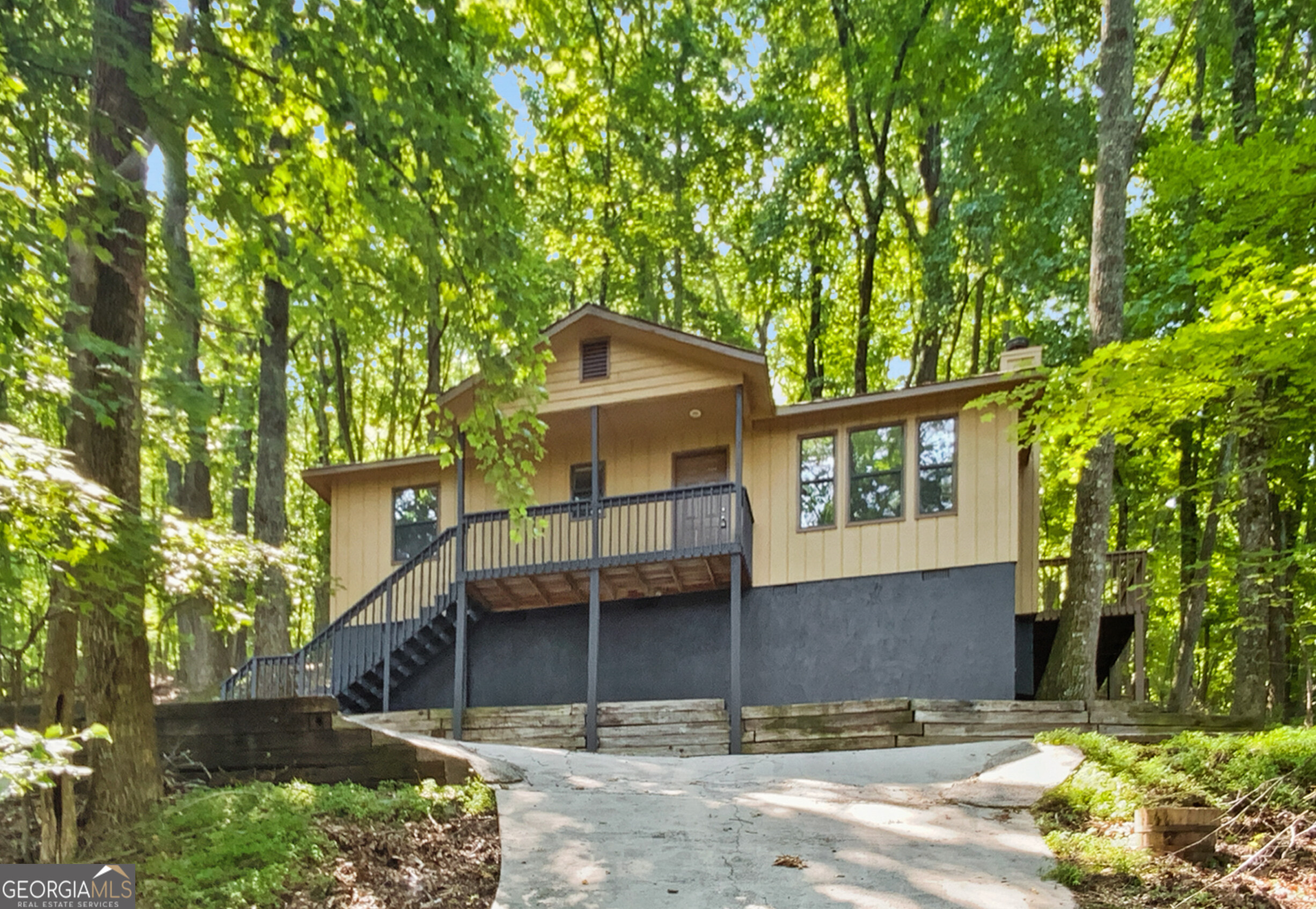 This charming home offers cozy living in the sought-after Bent Tree subdivision. Perfect as a full-time residence for a young couple or active retirees, or as an investment property for long-term rental or Airbnb opportunities. The home features a convenient two-bedroom, two-bathroom layout, with a stylish kitchen showcasing granite countertops and stainless-steel appliances. The open-concept living room, dining area, and kitchen flow seamlessly together, leading to a spacious deck-ideal for relaxing or entertaining guests. Enjoy the peaceful surroundings and the versatility this home offers in one of the area's most desirable communities.