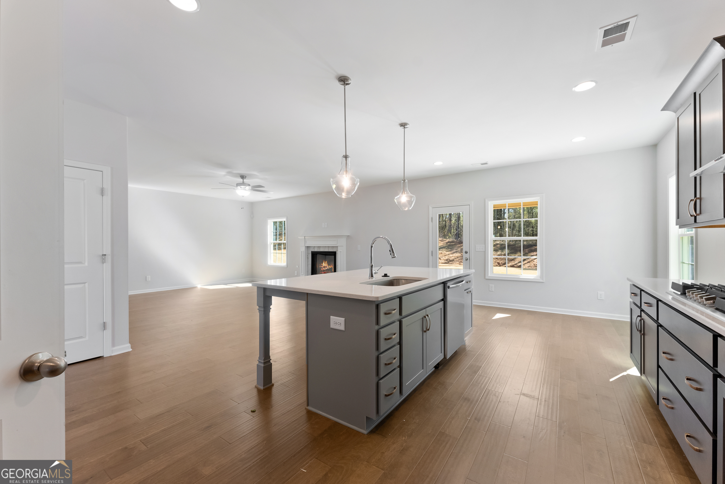 4060 Holstein Hill 104
