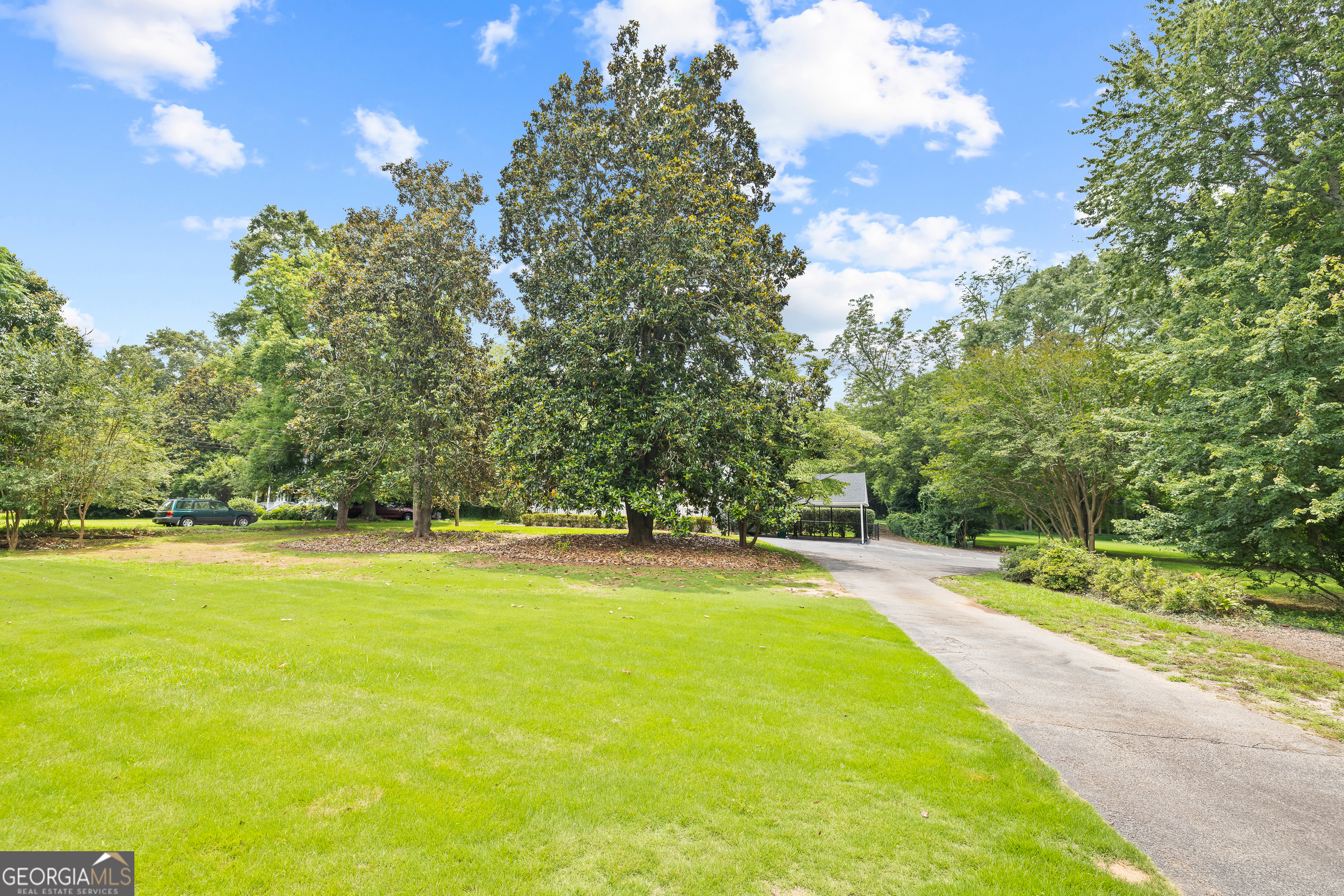 357 W Hightower TRL