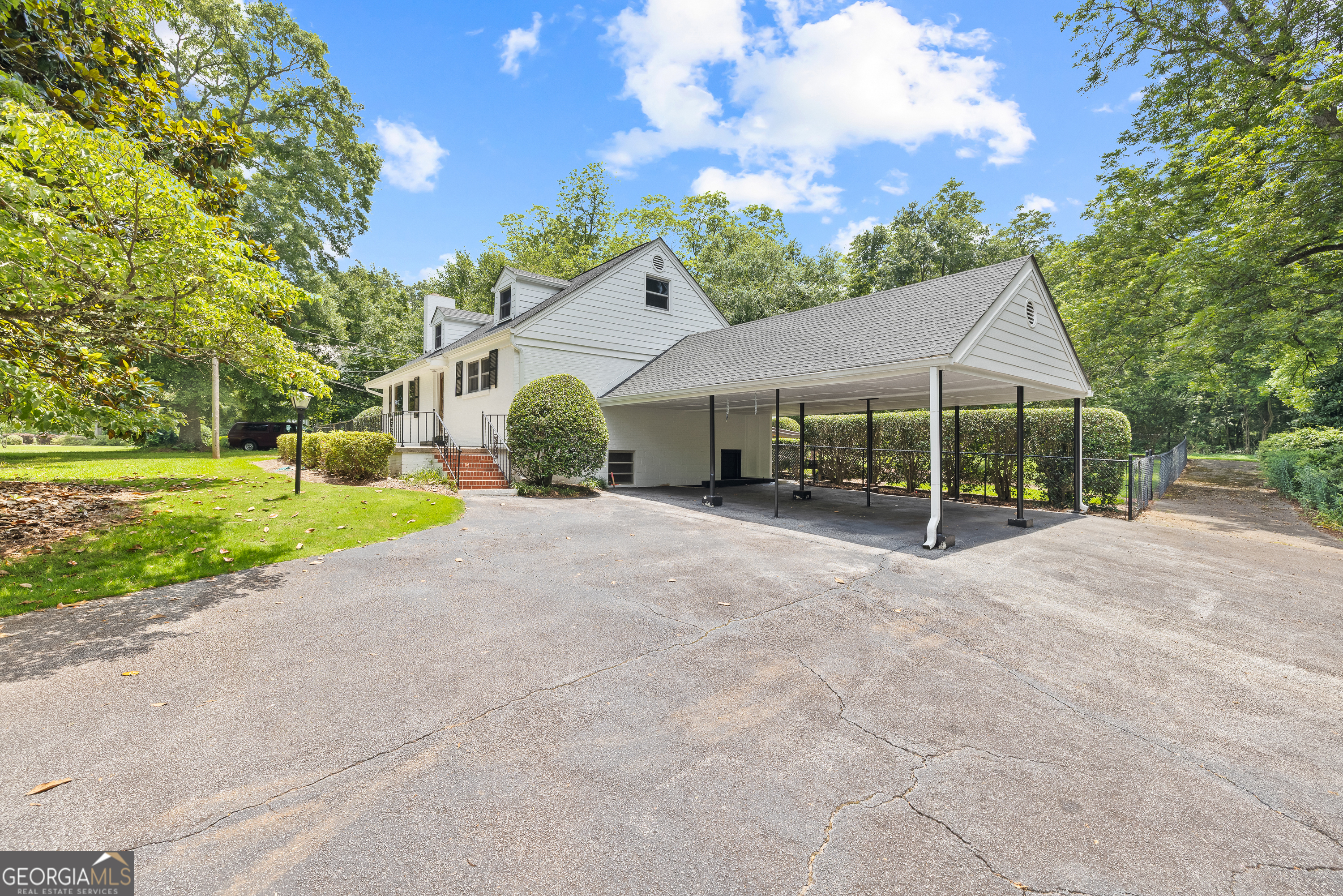 357 W Hightower TRL