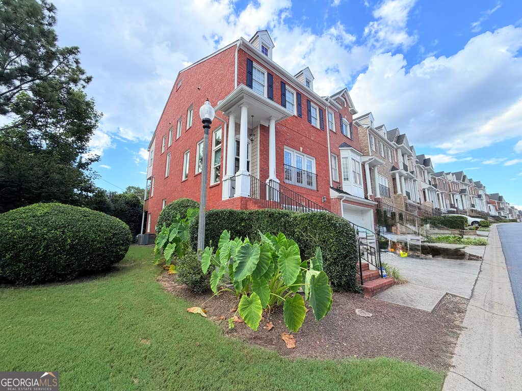 Photo of 1221 Creekside Place SE, Smyrna, GA 30082 (MLS # 10825669)