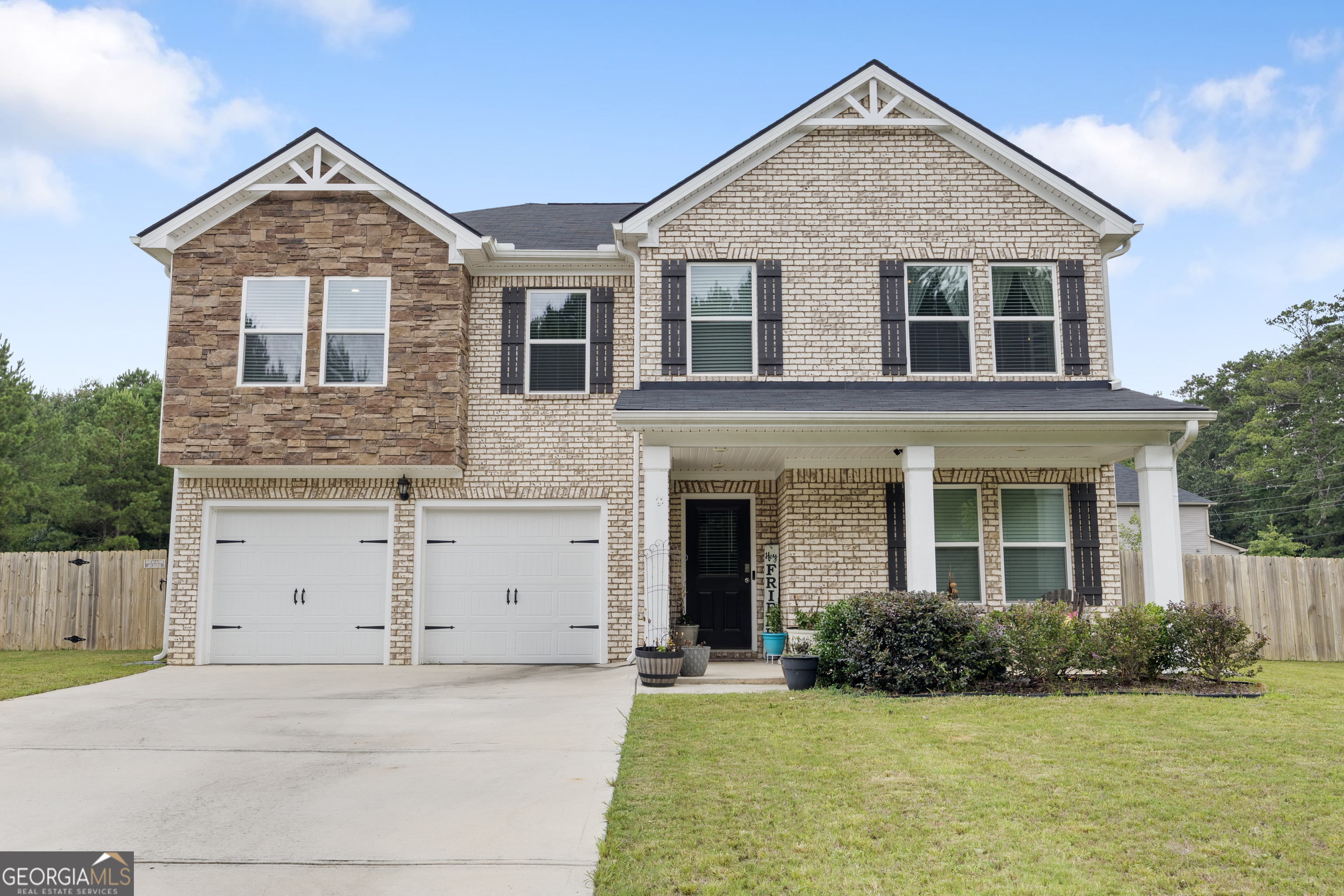 Welcome to this stunning 5 bedroom 3 full bathroom home in the heart of Hampton only a few miles from Atlanta Motor Speedway. This home has been kept in immaculate condition and only 3 years old. Step inside and be greeted by an open concept living space with vaulted ceilings. The chef's kitchen features stainless steel appliances, granite countertops and a large island perfect for entertaining, Owner is a military Soldier who is relocating to her next duty station. This beautiful home is truly designed for both relaxation and entertaining which offers a perfect blend of indoor and outdoor living.