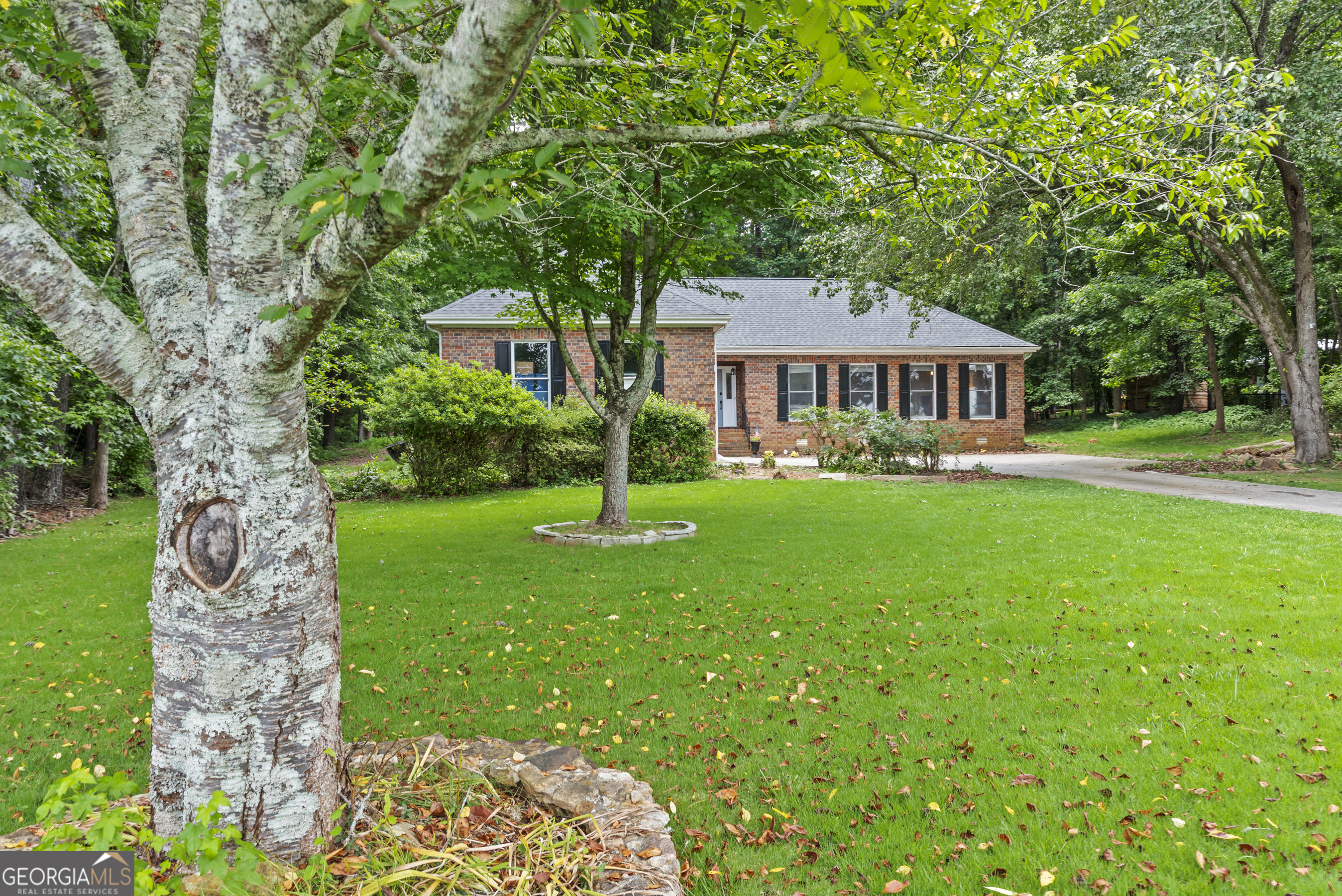 190 W Huntington RD