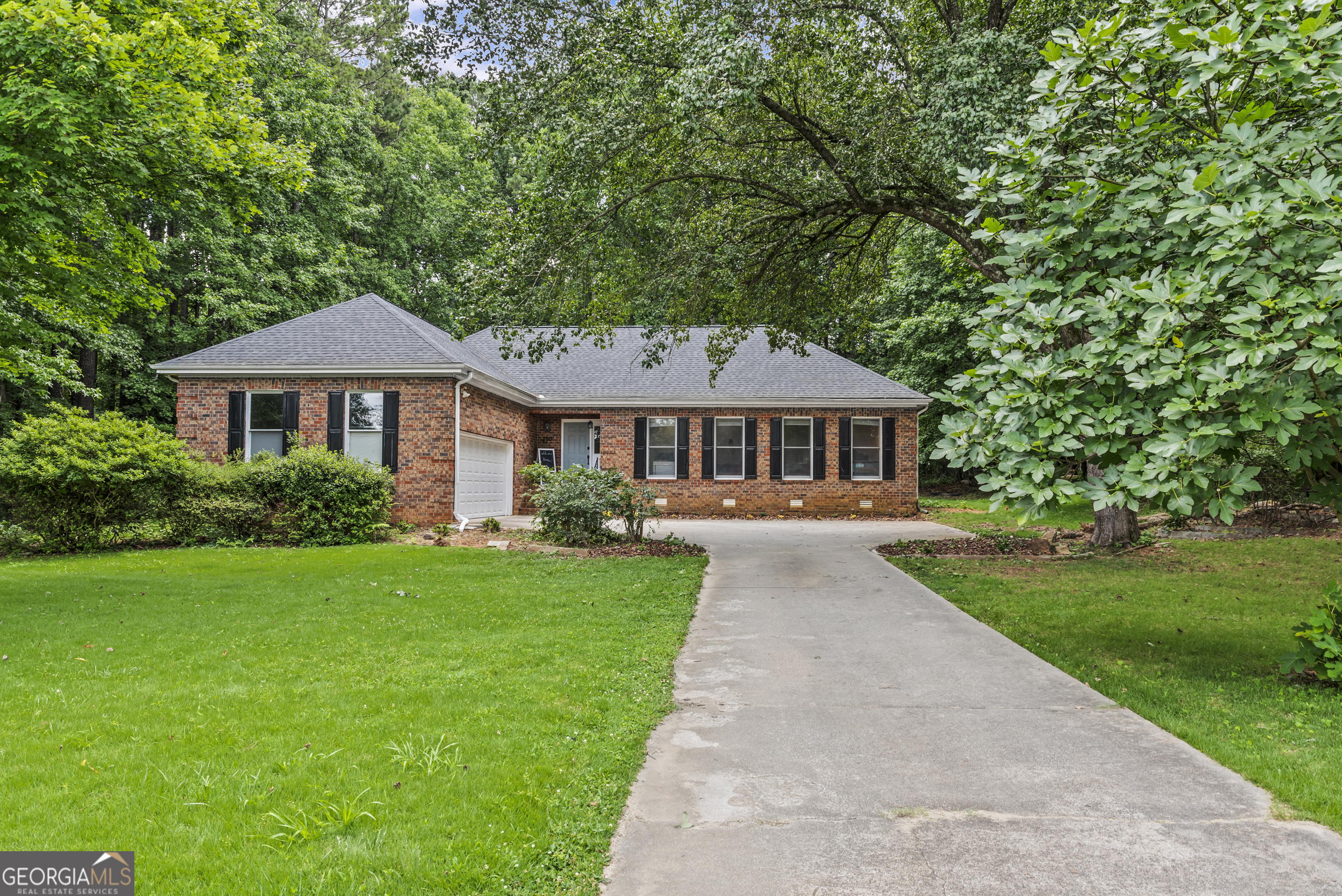 190 W Huntington RD