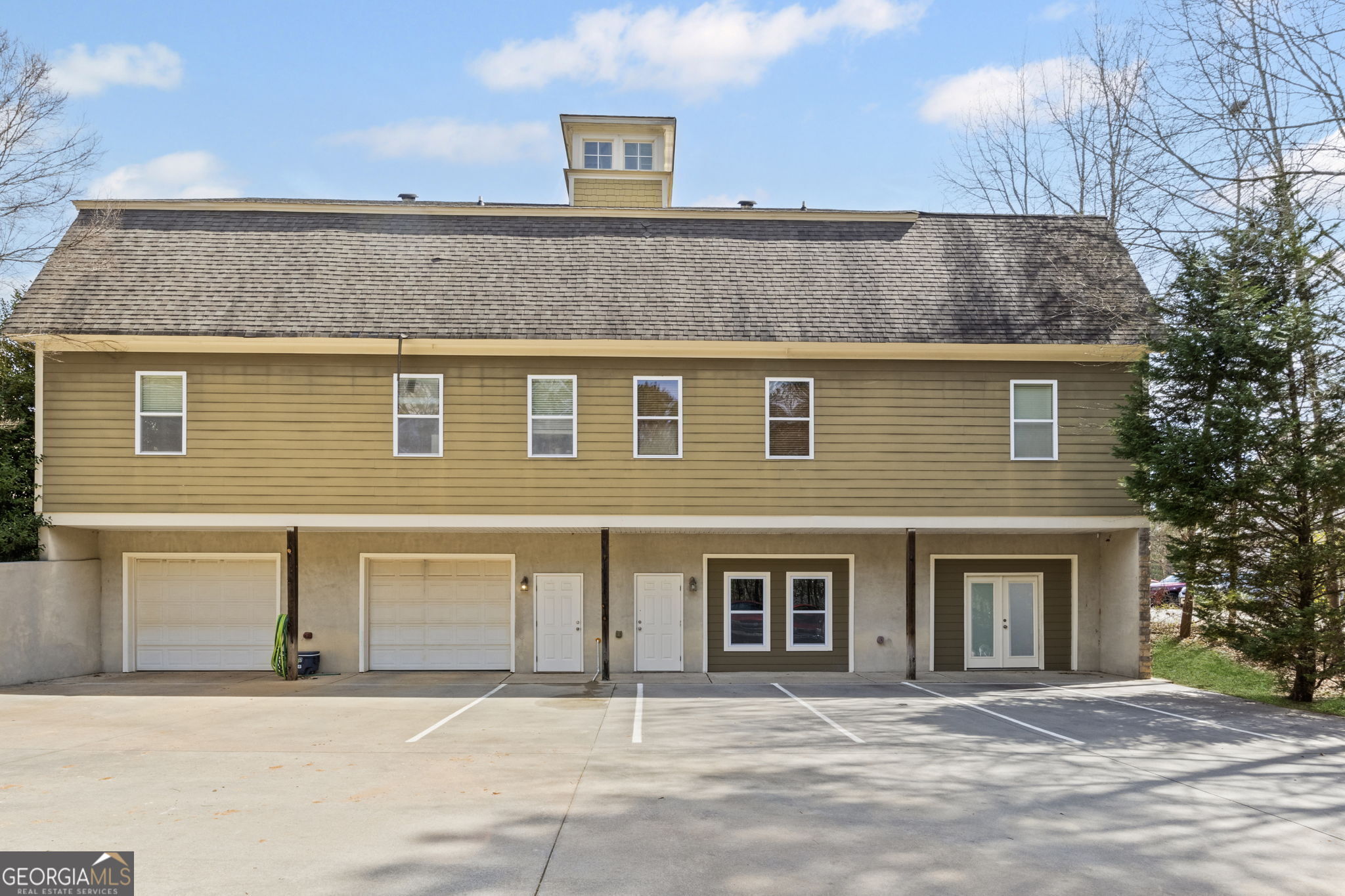 160 Greencastle RD SUITE E