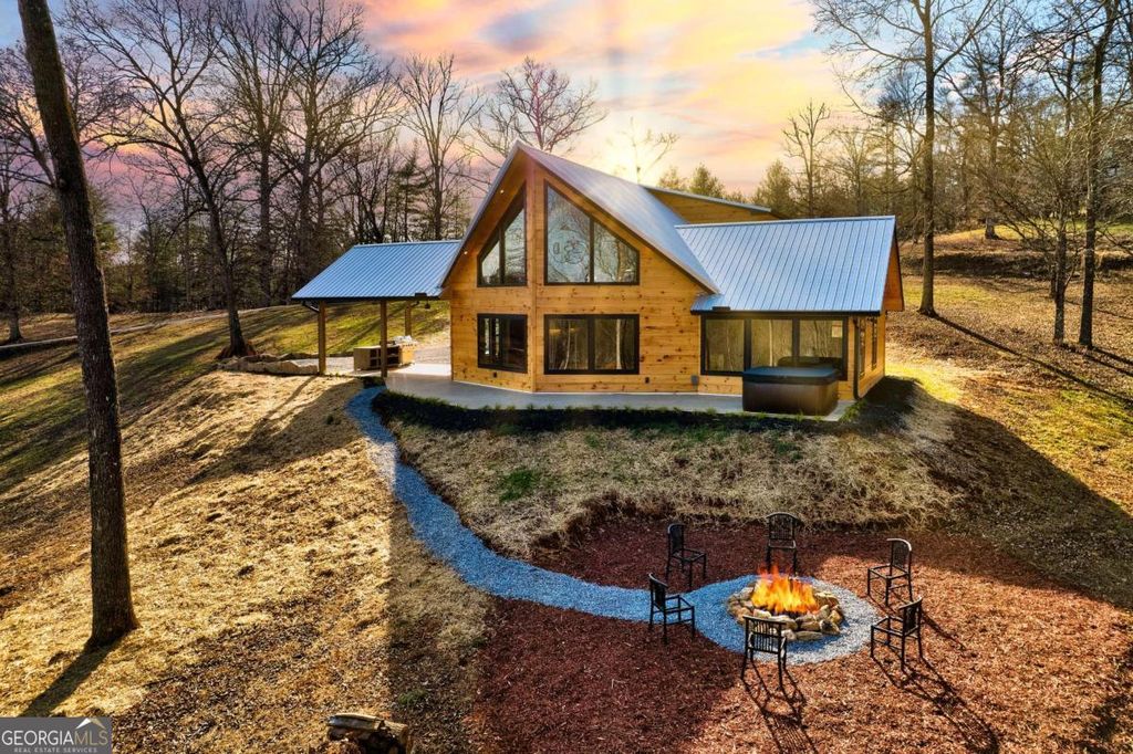 Photo of 187 Briar Woods Lane #C6, Blue Ridge, GA 30513 (MLS # 10680736)