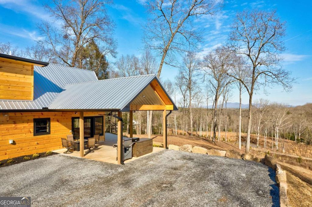 Photo of 187 Briar Woods Lane #C6, Blue Ridge, GA 30513 (MLS # 10680736)