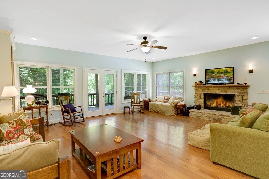 1774 Long Ridge RD