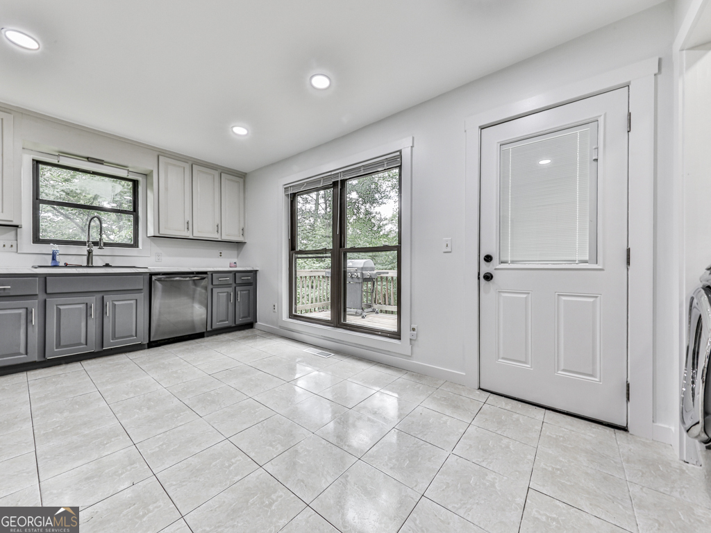 932 BLACKWELL TRL