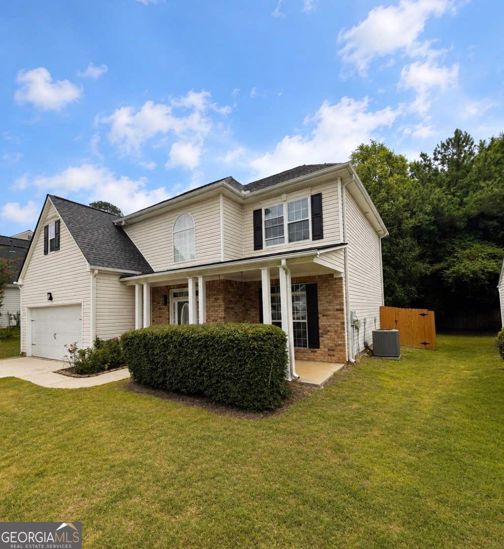 Photo of 2162 Fall Creek Landing, Loganville, GA 30052 (MLS # 10822276)