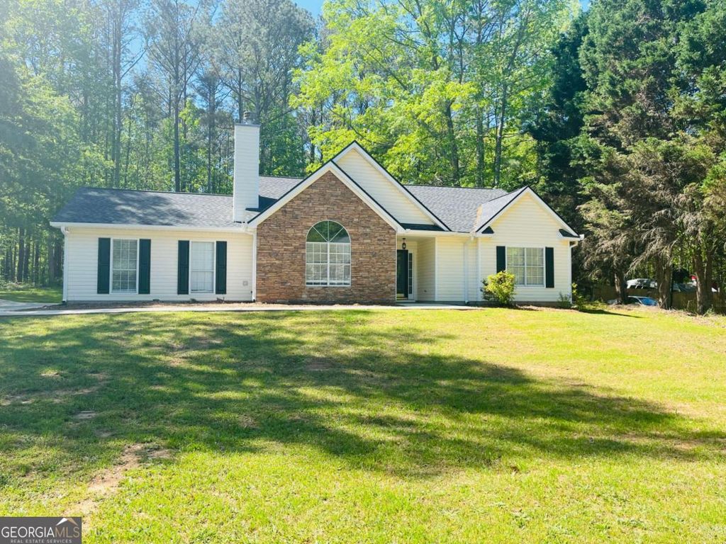 Photo of 94 Malvern Hill, Sharpsburg, GA 30277 (MLS # 10765289)