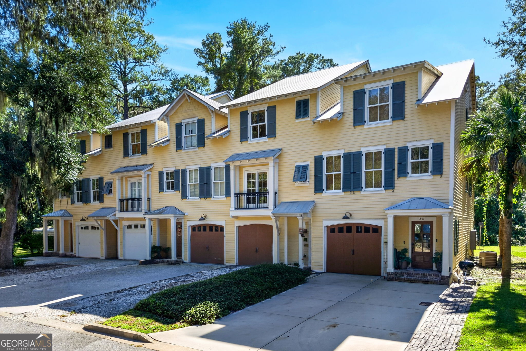 235 Oyster Point DR