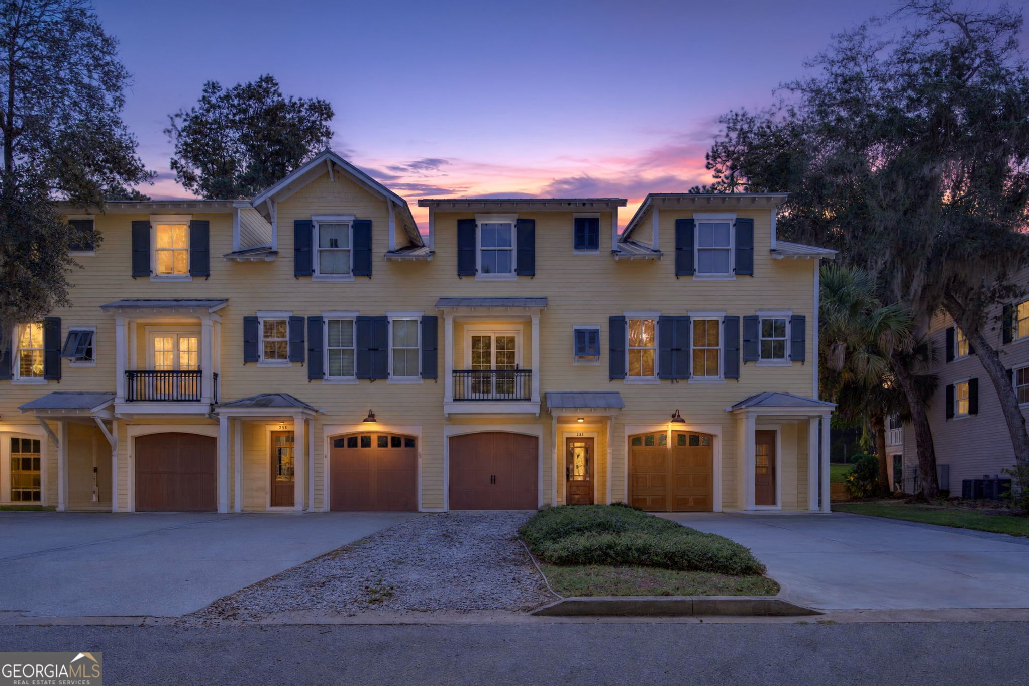 235 Oyster Point DR
