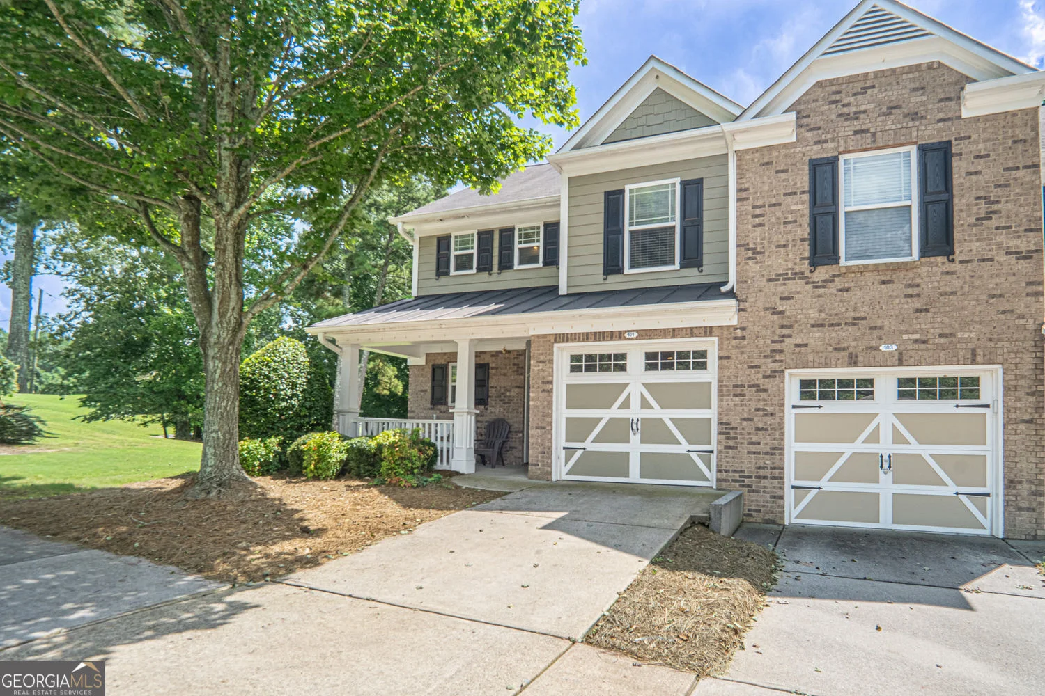 101 Oakview Passage