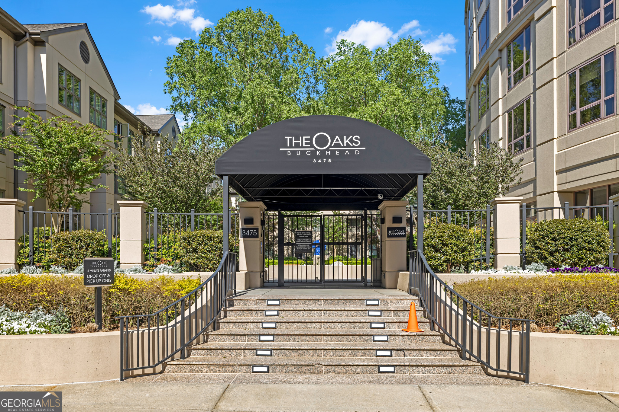 3475 Oak Valley RD NE APT 660